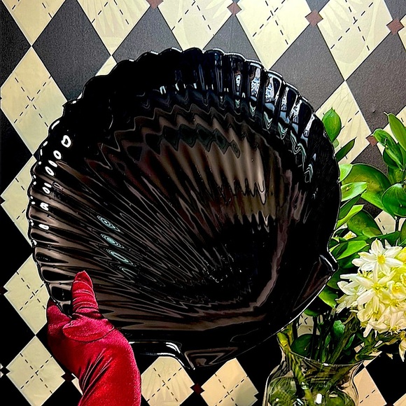 Vintage Arcoroc France Coquillage Black Glass Oyster-Shaped Serving Platter| 13” - Picture 8 of 10